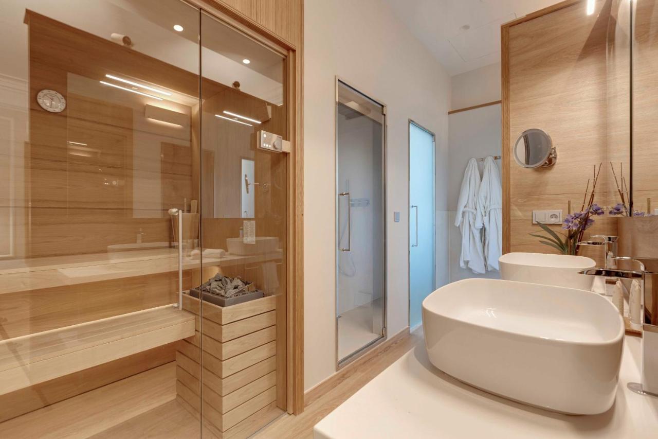 Hotel Boutique Mirlo Barcelona Exterior foto Bathroom