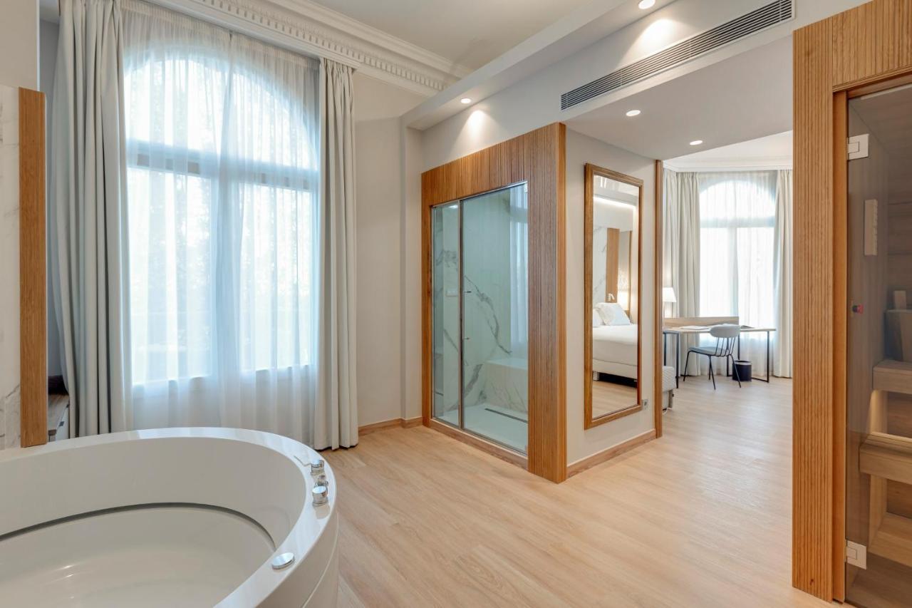 Hotel Boutique Mirlo Barcelona Exterior foto Suite at the Hotel