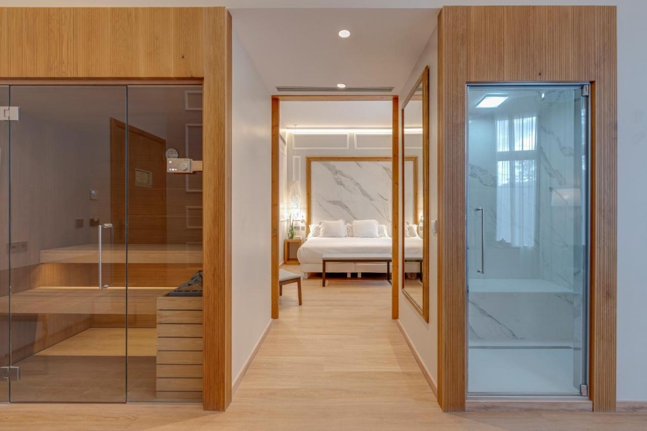 Hotel Boutique Mirlo Barcelona Exterior foto A suite at the hotel