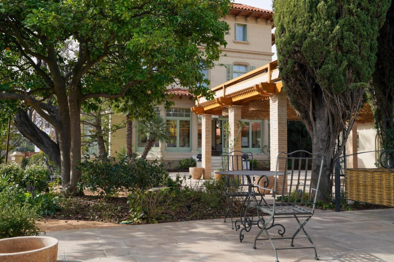 Hotel Boutique Mirlo Barcelona Exterior foto The café at the museum